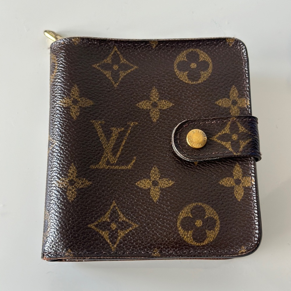 Louis Vuitton Wallet